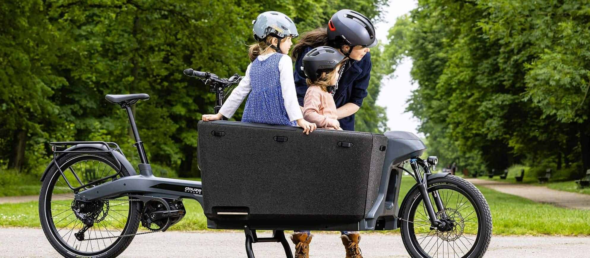 Casque sécurité enfant vélo cargo longtail